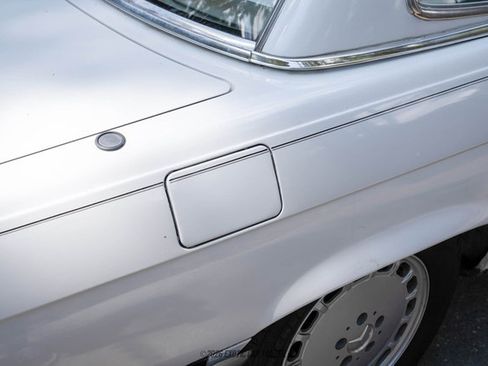 Used 1988 Mercedes-Benz 560 SL image 94