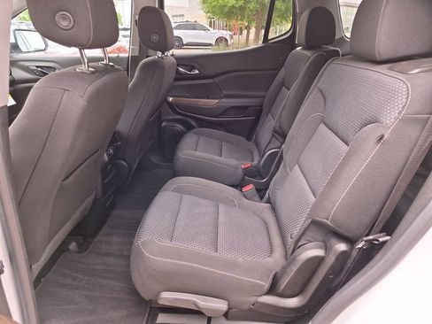 Used 2021 GMC Acadia SLE FWD image 32