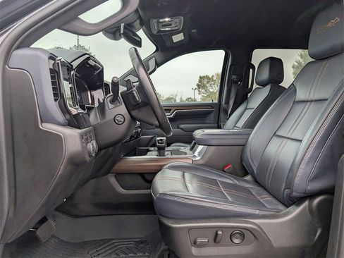 Used 2022 Chevrolet Silverado 1500 High Country w/ Z71 Off-Road Package image 13