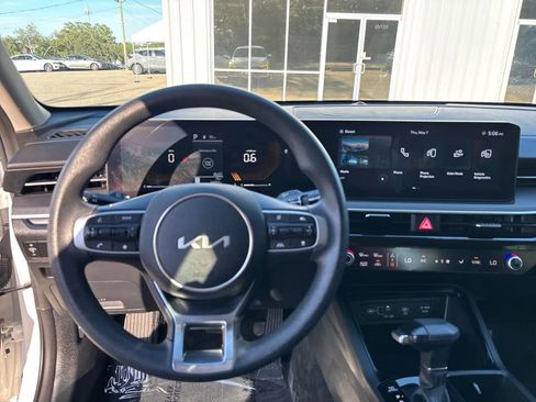 Used 2025 Kia K5 LXS FWD image 14