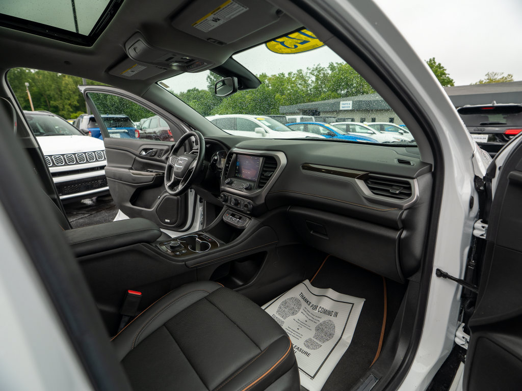 Used 2023 GMC Acadia AT4 w/ Preferred Package AWD/4WD image 24