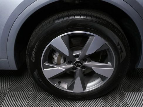 Used 2023 Audi Q5 2.0T Premium Plus w/ Premium Plus Package image 38