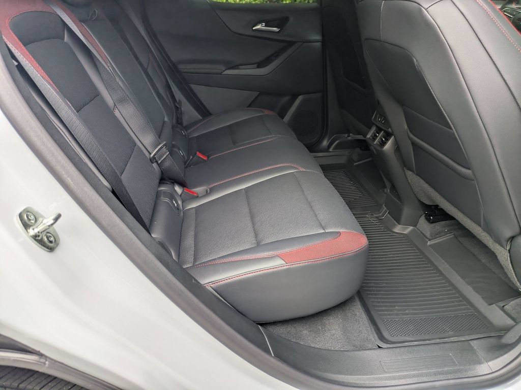 New 2027 Chevrolet Equinox RS w/ Safety and Technology Package FWD image 36