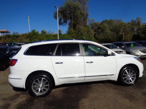 Used 2016 Buick Enclave Leather image 4