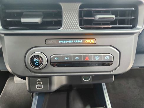 New 2026 Ford Maverick XL image 28