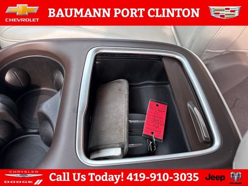 Used 2021 Chrysler Pacifica Touring-L w/ Premium & Safety Sphere Group AWD/4WD image 26