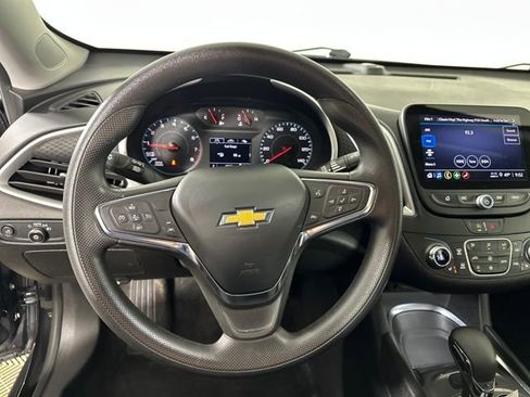Used 2023 Chevrolet Malibu LT image 14