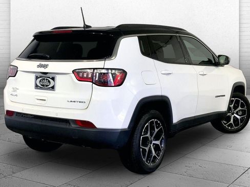Used 2025 Jeep Compass Limited AWD/4WD image 13