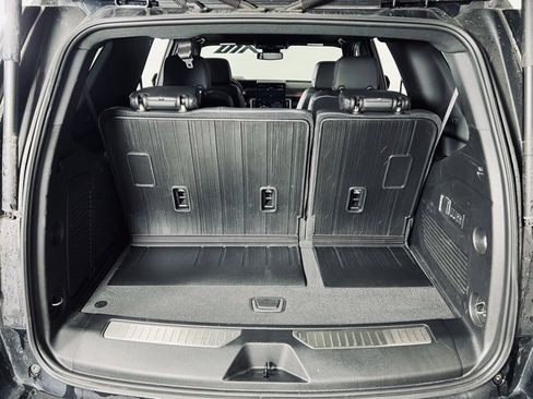Used 2025 GMC Yukon Denali image 15