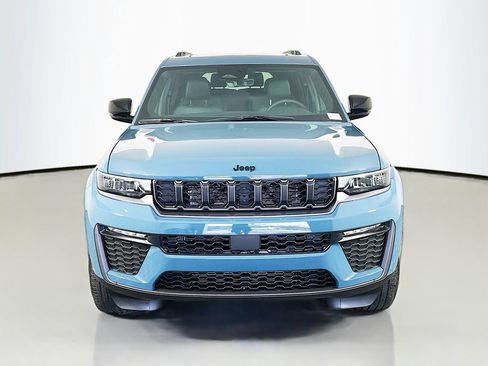 New 2026 Jeep Grand Cherokee L Limited AWD/4WD image 2