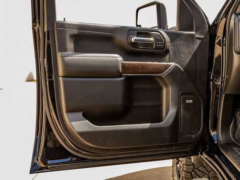 Used 2020 GMC Sierra 3500 Denali w/ Denali Ultimate Package image 38