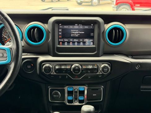 Used 2019 Jeep Wrangler Unlimited Sport S AWD/4WD image 28