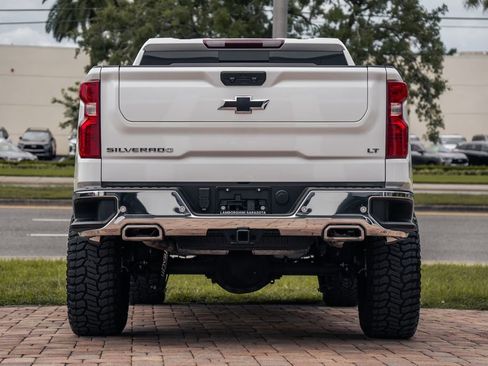 Used 2025 Chevrolet Silverado 1500 LT AWD/4WD image 4