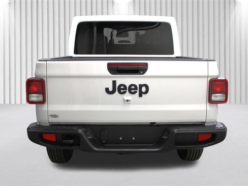 New 2026 Jeep Gladiator Sport image 4