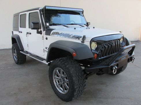 Used 2008 Jeep Wrangler Unlimited X image 1