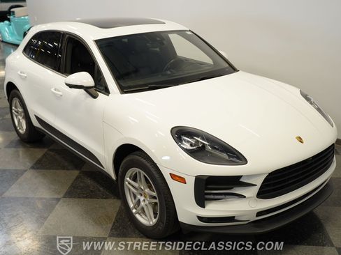Used 2019 Porsche Macan AWD/4WD image 38