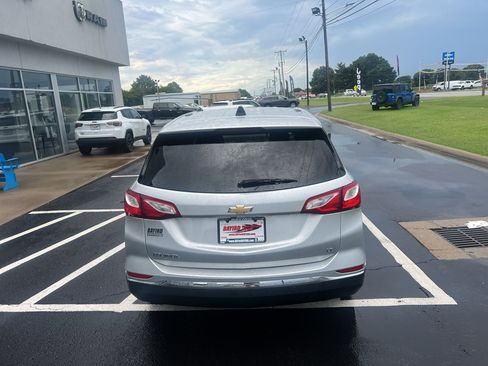 Used 2019 Chevrolet Equinox LT w/ LPO, Cargo Package FWD image 9