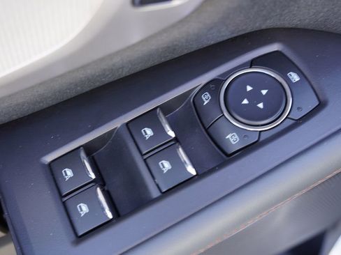 Certified 2025 Ford Expedition Active image 27