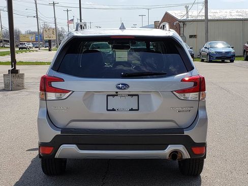 Used 2019 Subaru Forester Touring w/ Popular Package #3 image 4