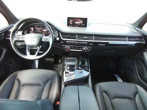 Used 2017 Audi Q7 3.0T Prestige w/ Prestige Package image 10