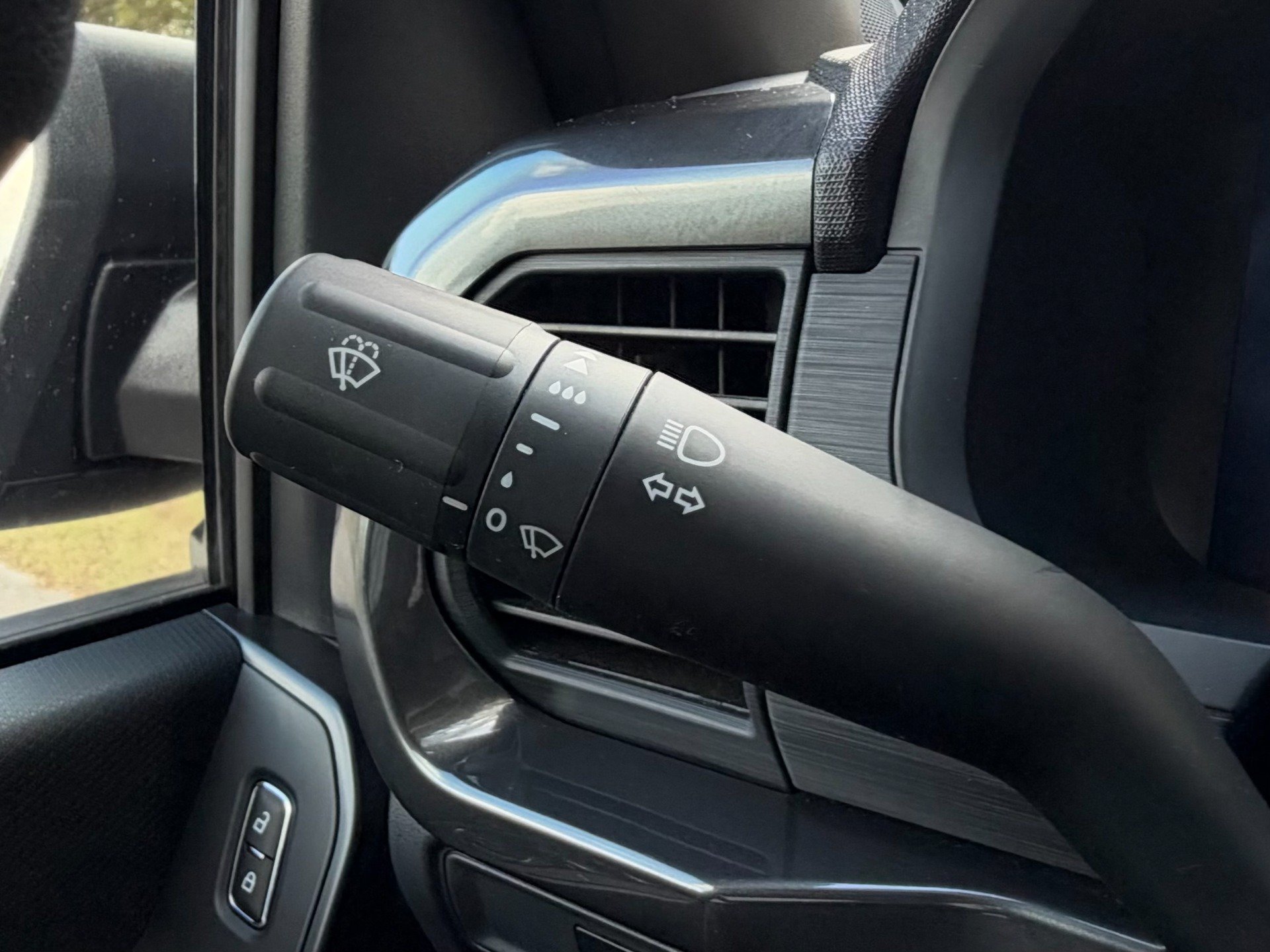 Used 2025 Ford F150 STX w/ Equipment Group 200A AWD/4WD image 35