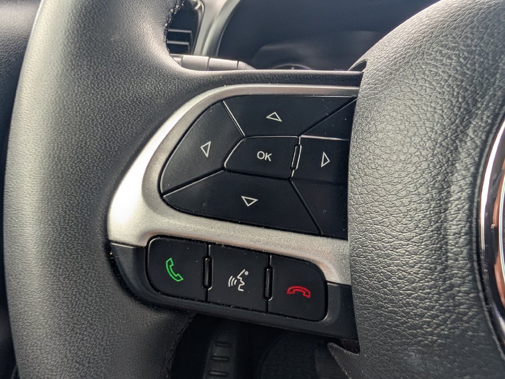 Used 2023 Jeep Renegade Altitude AWD/4WD image 18