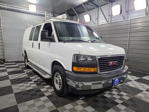 Used 2019 GMC Savana 2500 w/ Driver Convenience Package image 4