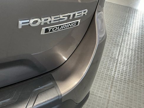 Used 2022 Subaru Forester Touring image 6