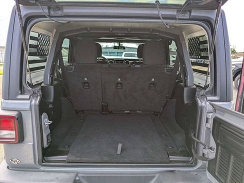 Used 2019 Jeep Wrangler Unlimited Sport S AWD/4WD image 12