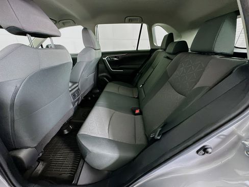 Used 2022 Toyota RAV4 XLE image 26