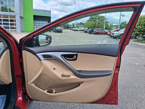 Used 2013 Hyundai Elantra GLS FWD image 9