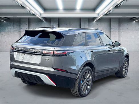 Used 2018 Land Rover Range Rover Velar R-Dynamic SE AWD/4WD image 4