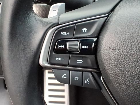 Used 2018 Honda Accord Sport image 17
