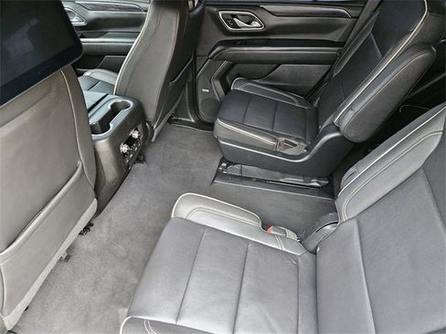 Used 2022 GMC Yukon SLT w/ SLT Premium Package image 29