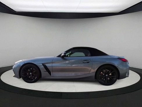 Certified 2024 BMW Z4 M40i w/ Premium Package RWD image 5