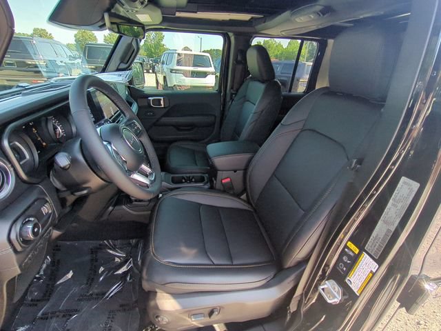 New 2027 Jeep Wrangler Unlimited Sahara AWD/4WD image 14