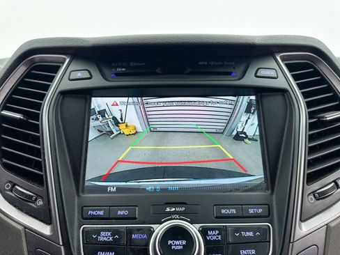 Used 2016 Hyundai Santa Fe Limited w/ Option Group 04 image 18