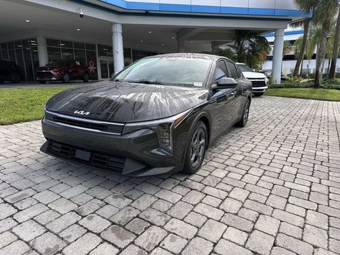 Used 2025 Kia K4 FWD image 20