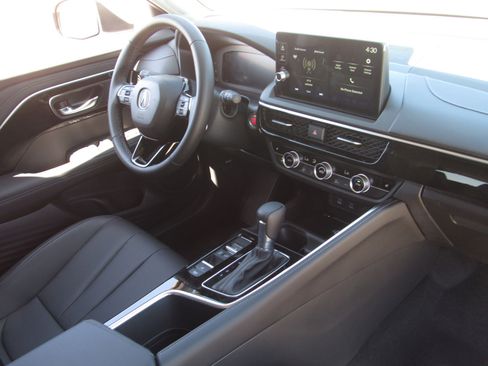 Certified 2025 Acura ADX FWD image 10