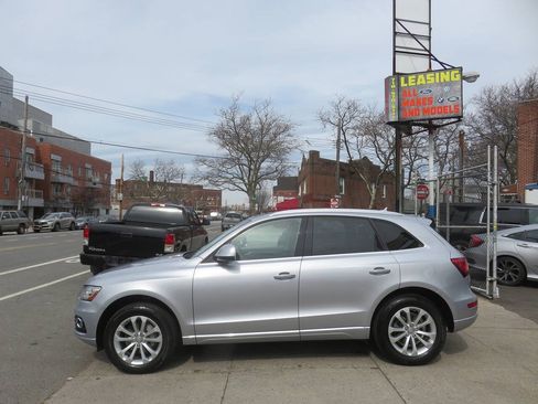 Used 2016 Audi Q5 2.0T Premium Plus w/ Technology Package AWD/4WD image 7