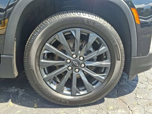 Used 2023 Chevrolet Traverse RS AWD/4WD image 8