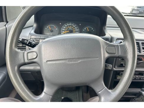 Used 1994 Eagle Summit LX image 22