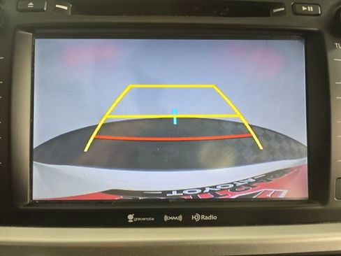 Used 2018 Toyota Highlander Limited image 21