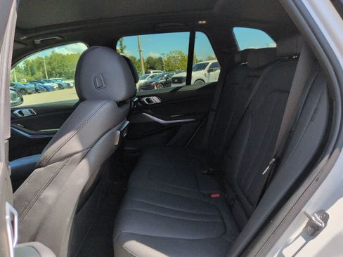Used 2019 BMW X5 xDrive40i w/ Convenience Package AWD/4WD image 13