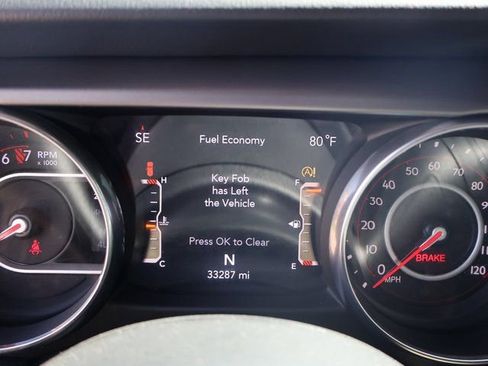 Used 2019 Jeep Wrangler Unlimited Rubicon w/ Uconnect 4C Nav & Sound Group AWD/4WD image 33