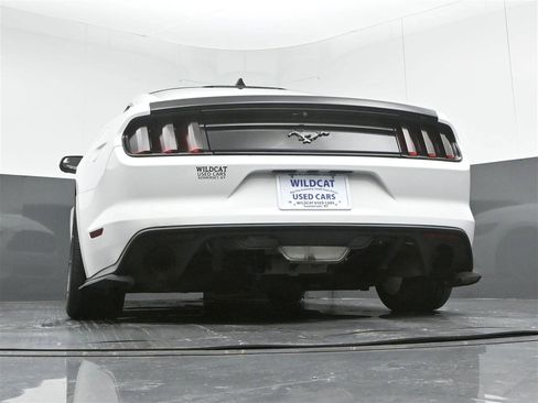 Used 2016 Ford Mustang Premium RWD image 31
