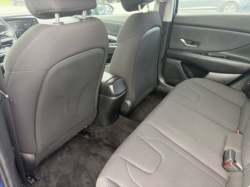Used 2023 Hyundai Elantra SEL FWD image 27