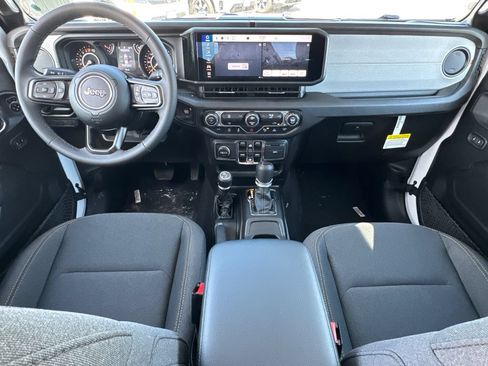New 2026 Jeep Gladiator Sport AWD/4WD image 19