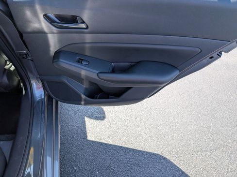 Used 2025 Nissan Altima 2.5 S FWD image 26