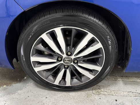 Used 2017 Honda Fit EX image 10